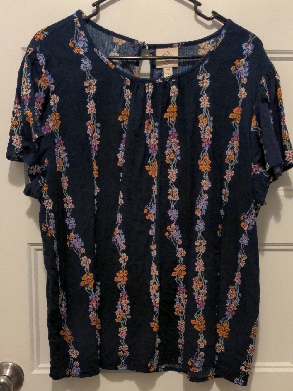 St. John’s Bay Navy Floral Flutter Sleeve Blouse Petite XXL
